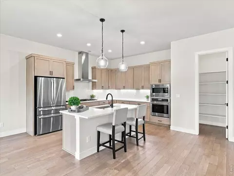 Kitchen - 1724 Barefoot Dr, Windsor, CO 80550 photo 4 of 6
