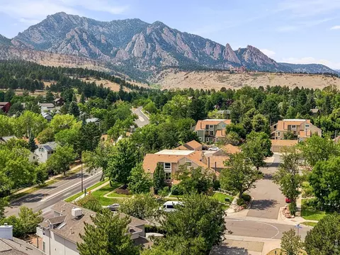 View/Area - 3006 Redstone Ln #E1, Boulder, CO 80305 photo 5 of 5