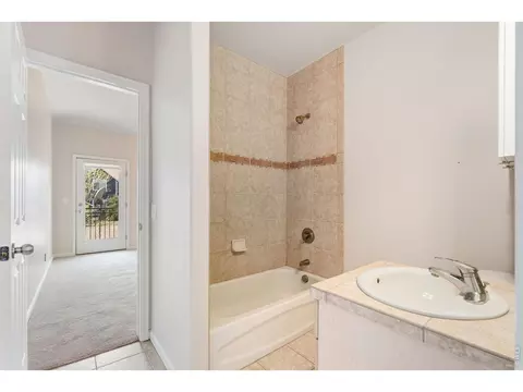 Bath - 3155 E 104th Ave #5B, Thornton, CO 80233 photo 3 of 4