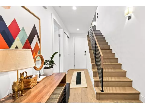 Entry Way - 2467 Walnut St, Boulder, CO 80302 photo 2 of 2