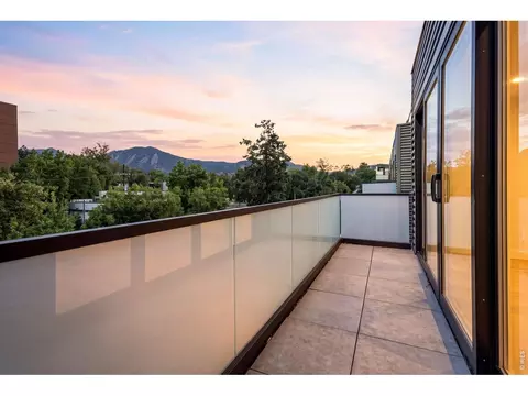 Exterior - 2467 Walnut St, Boulder, CO 80302 photo 5 of 8