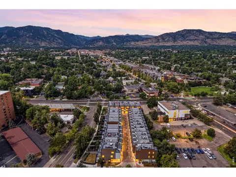 View/Area - 2467 Walnut St, Boulder, CO 80302 photo 2 of 2
