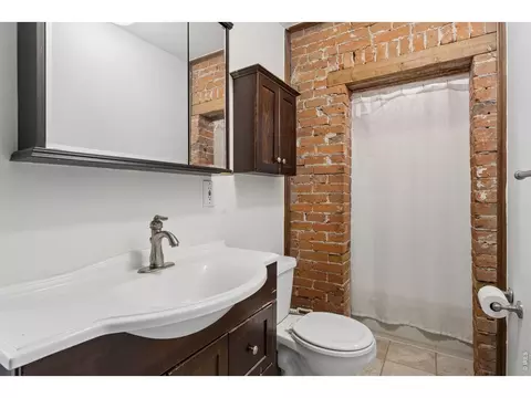 Bath - 1845 18th St, Boulder, CO 80302 photo 2 of 3