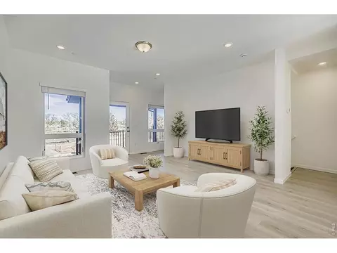1002 Schlagel St #5, Fort Collins, CO 80524
