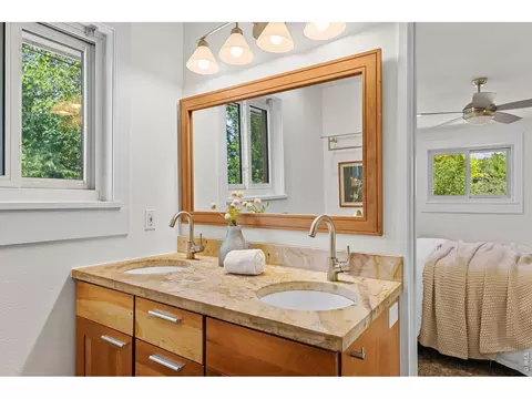 Bath - 3133 Fern Pl, Boulder, CO 80304 photo 4 of 5