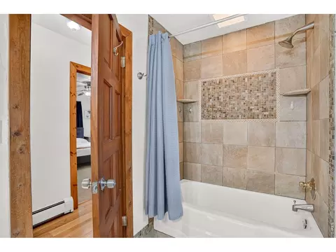 Bath - 104 E Dory Way, Black Hawk, CO 80422 photo 3 of 4