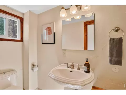 Bath - 104 E Dory Way, Black Hawk, CO 80422 photo 1 of 4