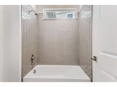 Bath - 7332 Swan River St, Frederick, CO 80530 photo 4 of 4