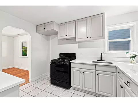Kitchen - 116 E 5th Ave, Longmont, CO 80504 photo 3 of 7