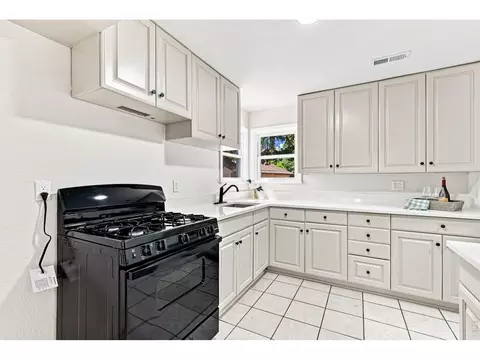 Kitchen - 116 E 5th Ave, Longmont, CO 80504 photo 4 of 7