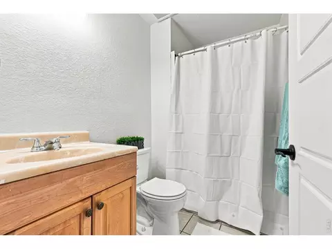 Bath - 116 E 5th Ave, Longmont, CO 80504 photo 1 of 4