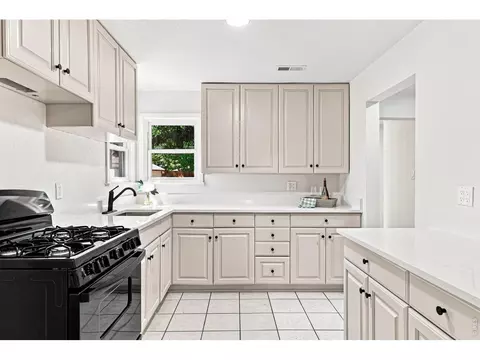 Kitchen - 116 E 5th Ave, Longmont, CO 80504 photo 1 of 7
