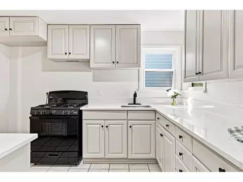 Kitchen - 116 E 5th Ave, Longmont, CO 80504 photo 5 of 7