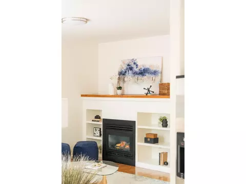 Living - 1422 Yaupon Ave, Boulder, CO 80304 photo 4 of 6