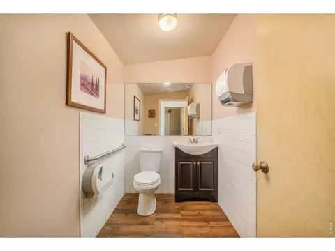Bath - 380 Arapahoe Ave, Boulder, CO 80302 photo 1 of 2
