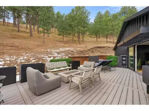 Exterior - 316 Pine Tree Ln, Boulder, CO 80304 photo 7 of 12