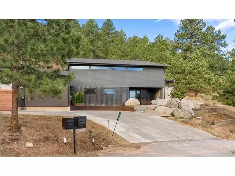 Exterior - 316 Pine Tree Ln, Boulder, CO 80304 photo 2 of 12