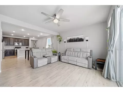 Living - 2743 Tallgrass Ln, Berthoud, CO 80513 photo 1 of 4