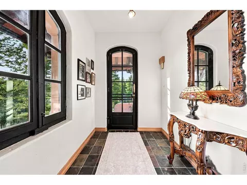 Entry Way - 2717 Bison Dr, Boulder, CO 80302 photo 1 of 3
