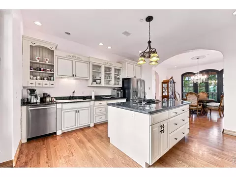 Kitchen - 2717 Bison Dr, Boulder, CO 80302 photo 3 of 3