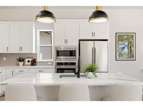 Kitchen - 1727 Barefoot Dr, Windsor, CO 80550 photo 7 of 7
