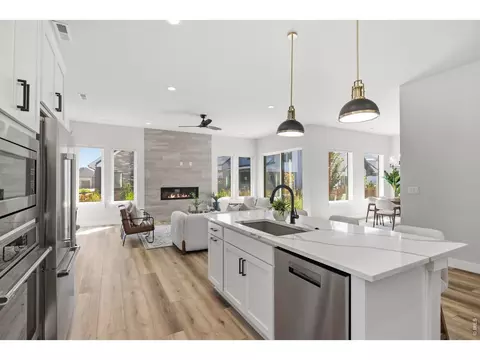 Kitchen - 1727 Barefoot Dr, Windsor, CO 80550 photo 6 of 7
