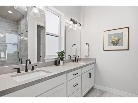 Bath - 1727 Barefoot Dr, Windsor, CO 80550 photo 2 of 3