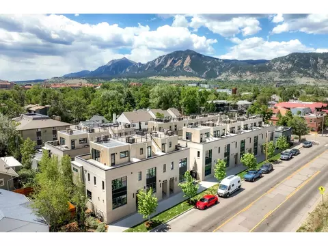 View/Area - 2126 Pearl St #C, Boulder, CO 80302 photo 2 of 4