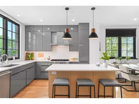 Kitchen - 2126 Pearl St #C, Boulder, CO 80302 photo 1 of 4