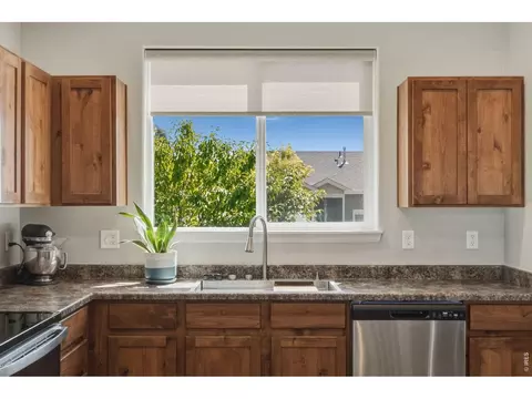 Kitchen - 956 Maplebrook Dr, Windsor, CO 80550 photo 2 of 4