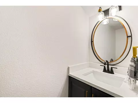 Bath - 4776 Franklin Dr, Boulder, CO 80301 photo 1 of 4