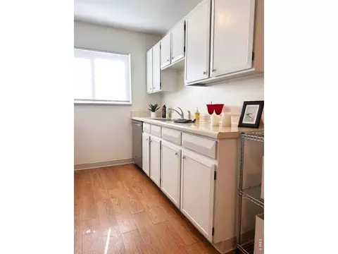 Kitchen - 830 20th St #308, Boulder, CO 80302 photo 2 of 2