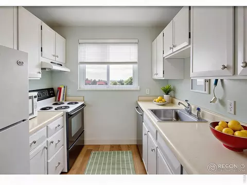 Kitchen - 830 20th St #308, Boulder, CO 80302 photo 1 of 2