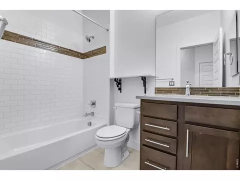 Bath - 19570 E Sunset Cir, Aurora, CO 80015 photo 3 of 3