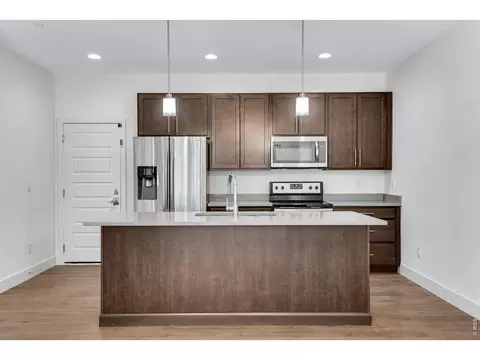 Kitchen - 19570 E Sunset Cir, Aurora, CO 80015 photo 4 of 4