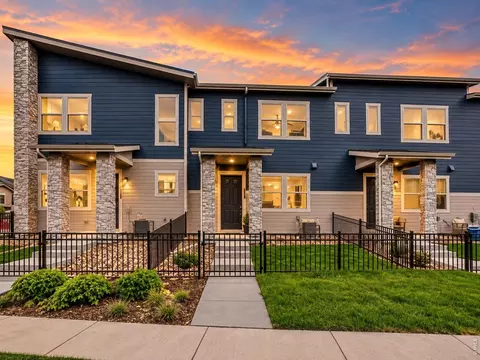 2839 Bear Springs Cir, Longmont, CO 80503