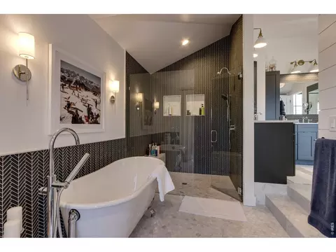 Bath - 4803 Briar Ridge Ct, Boulder, CO 80301 photo 2 of 7