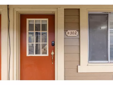 Entry Way - 3161 Madison Ave, Boulder, CO 80303 photo 2 of 2