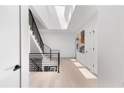 Entry Way - 3315 Broadway St, Boulder, CO 80304 photo 1 of 2