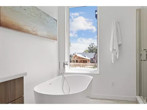 Bath - 3315 Broadway St, Boulder, CO 80304 photo 3 of 4