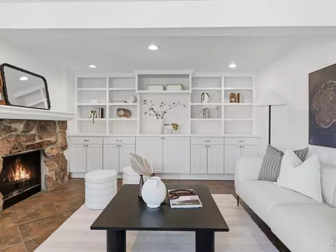 Living - 36 Ridge Dr, Boulder, CO 80304 photo 5 of 8