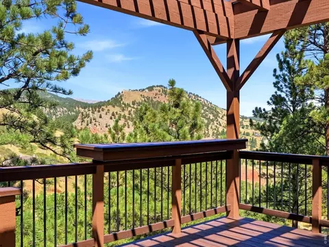 Exterior - 36 Ridge Dr, Boulder, CO 80304 photo 9 of 12