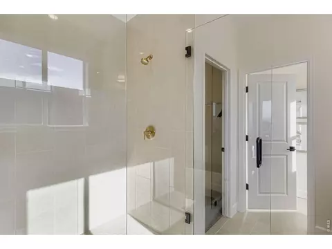 Bath - 598 Noola St, Windsor, CO 80550 photo 3 of 6