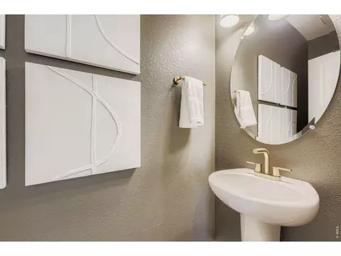 Bath - 598 Noola St, Windsor, CO 80550 photo 2 of 6