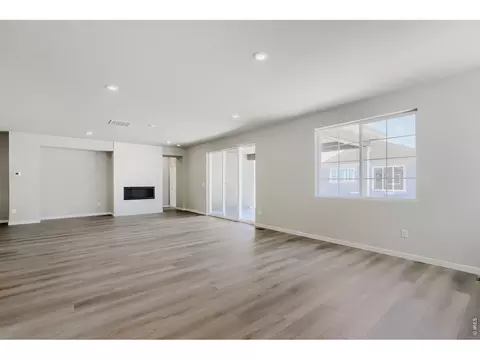 Living - 295 Sugar Beet Ln, Berthoud, CO 80513 photo 3 of 6