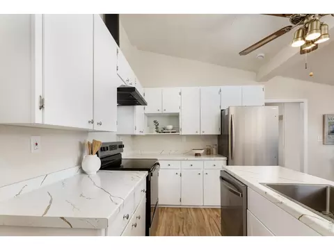 Kitchen - 465 Deer Ln, Lyons, CO 80540 photo 1 of 5