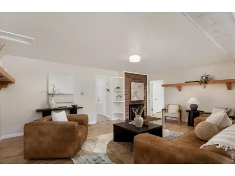 Living - 465 Deer Ln, Lyons, CO 80540 photo 3 of 4