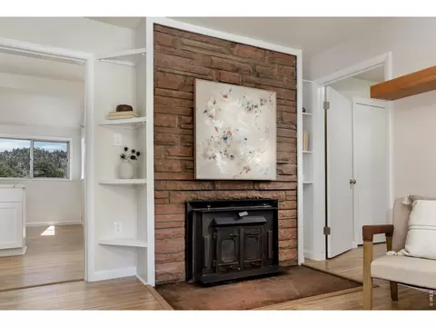 Living - 465 Deer Ln, Lyons, CO 80540 photo 4 of 4