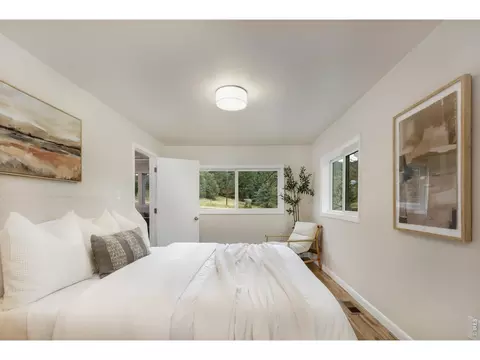 Bedroom - 465 Deer Ln, Lyons, CO 80540 photo 1 of 3