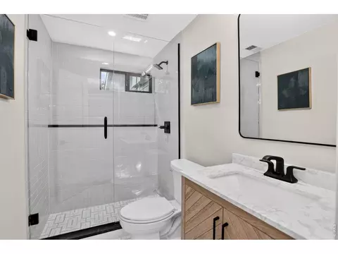 Bath - 3310 Heidelberg Dr, Boulder, CO 80305 photo 1 of 3